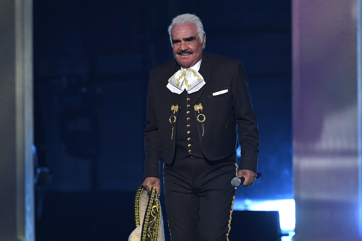 televisa-and-univision-will-use-controversial-book-by-vicente-fernandez-for-bioseries