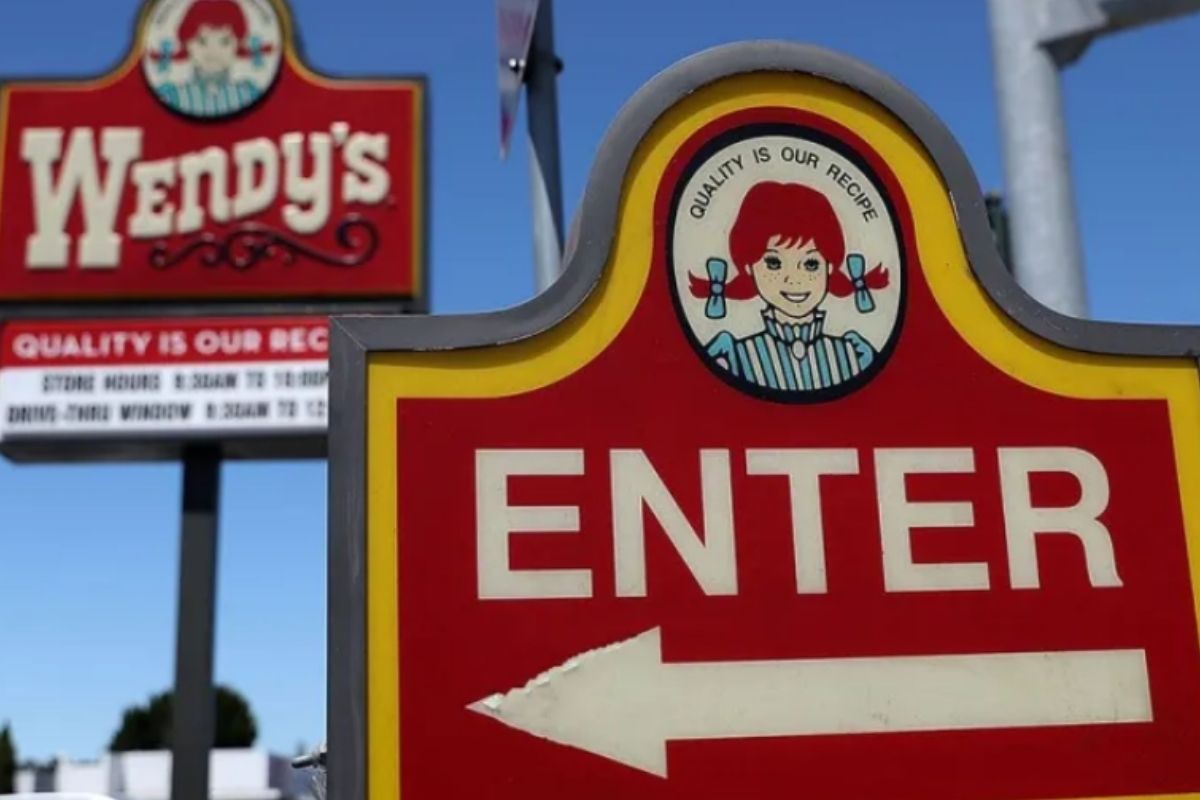 teen-wendy's-employee-shot-in-the-head-by-customer-upset-over-barbecue-sauce