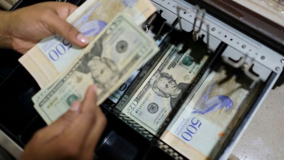 how-venezuela-got-out-of-hyperinflation-and-what-it-means-for-the-country's-battered-economy