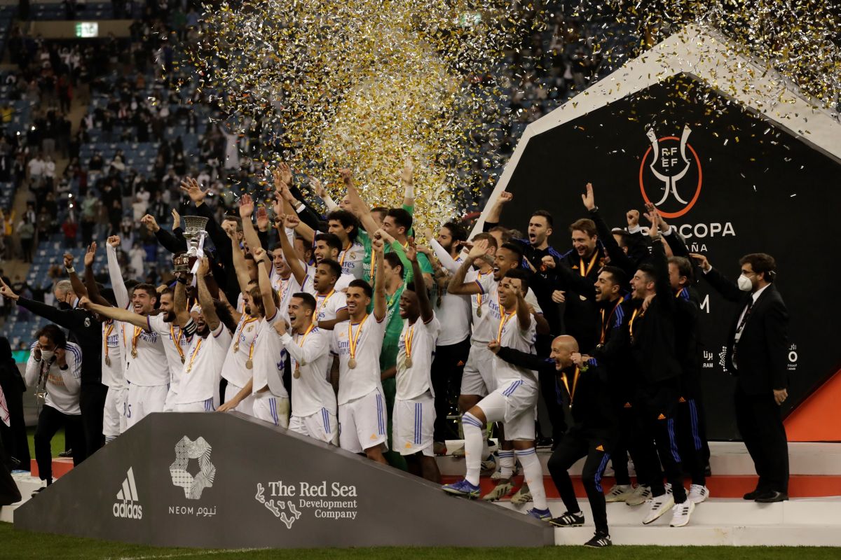 real-madrid-won-its-twelfth-spanish-super-cup-against-athletic-bilbao-[video]