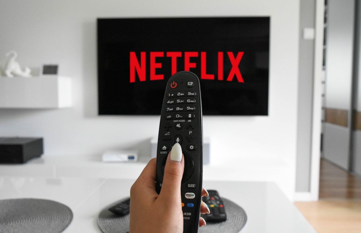 netflix-raises-prices-in-the-united-states-and-now-the-basic-plan-costs-$9.99-a-month