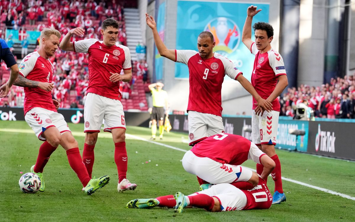 the-danish-national-team-was-recognized-by-fifa-with-the-fair-play-award