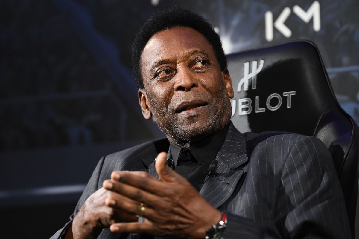 pele-congratulated-lewandoski-and-wants-to-have-a-meeting-with-cristiano-ronaldo-to-hug-him-[video]
