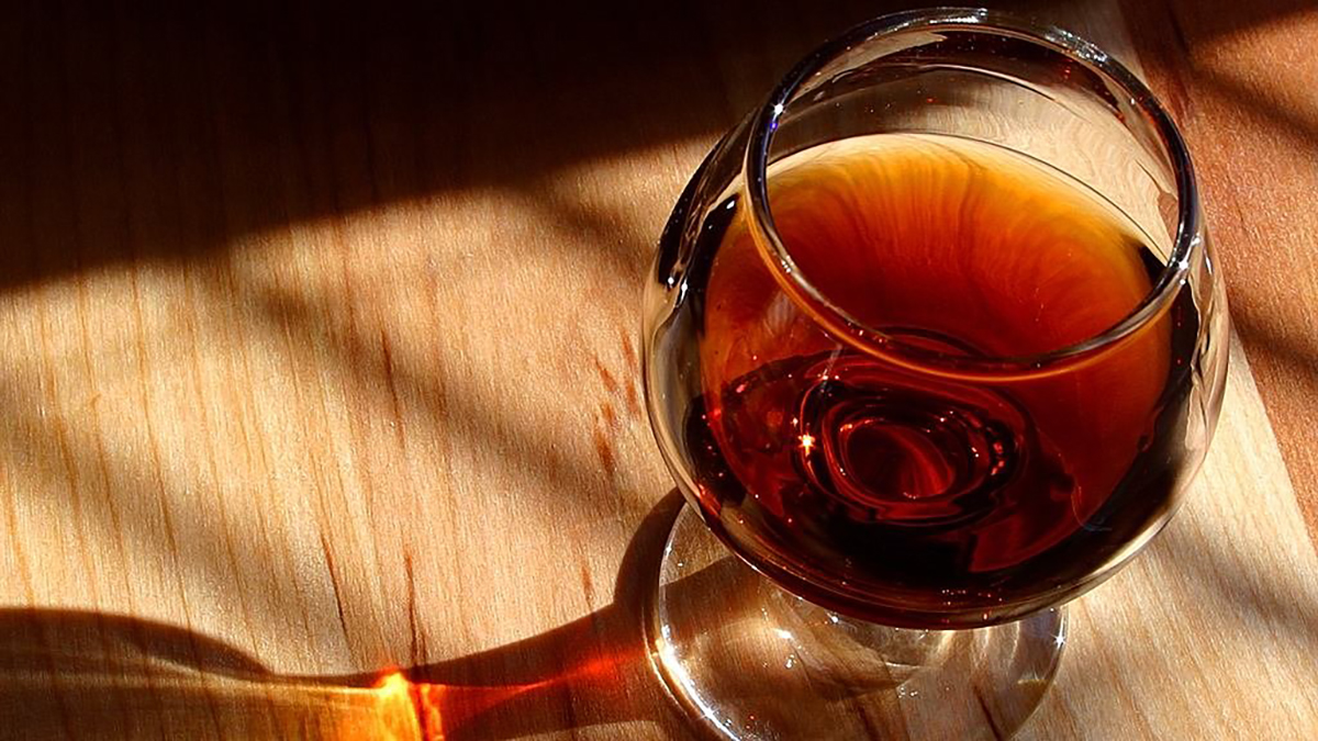 cognac-sales-rise-31%-globally-thanks-to-us-and-chinese-consumers