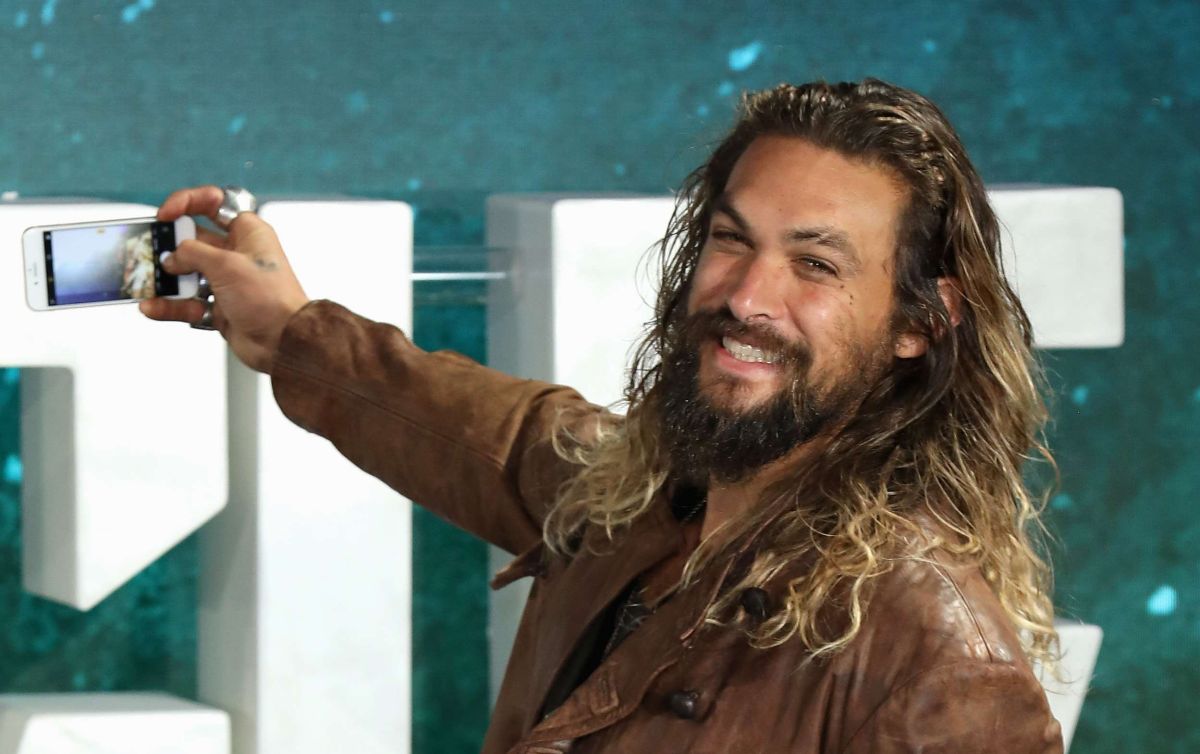 now-that-jason-momoa-is-divorced,-he-has-become-hollywood's-golden-bachelor-and-there-are-already-several-after-him