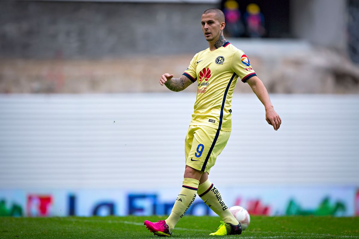 just-as-he-did-with-america:-pipa-benedetto-leaves-elche-and-arrives-at-boca-juniors