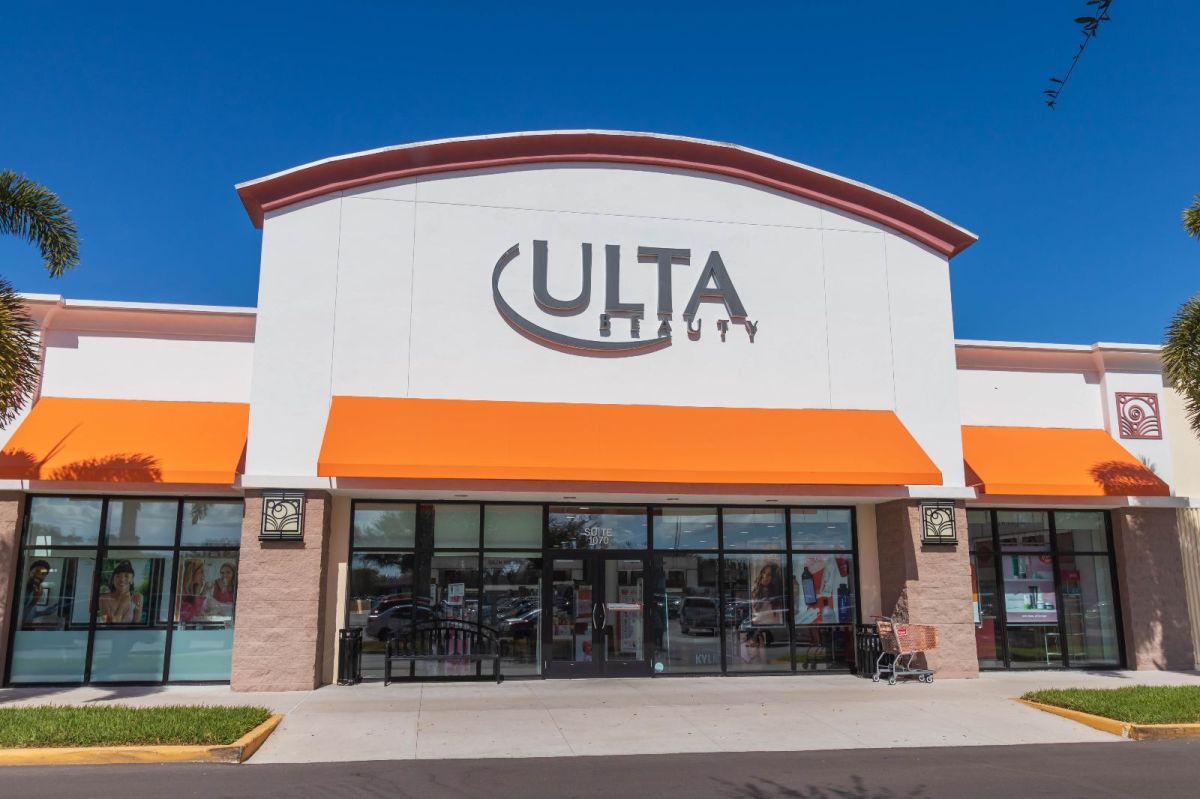 thieves-steal-$3,000-worth-of-ulta-beauty-merchandise-in-broad-daylight-in-pennsylvania