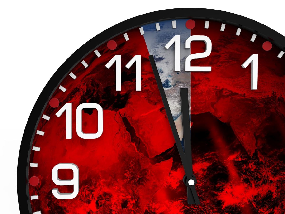 the-“doomsday-clock”-signals-that-humanity-is-still-on-the-brink-of-the-apocalypse