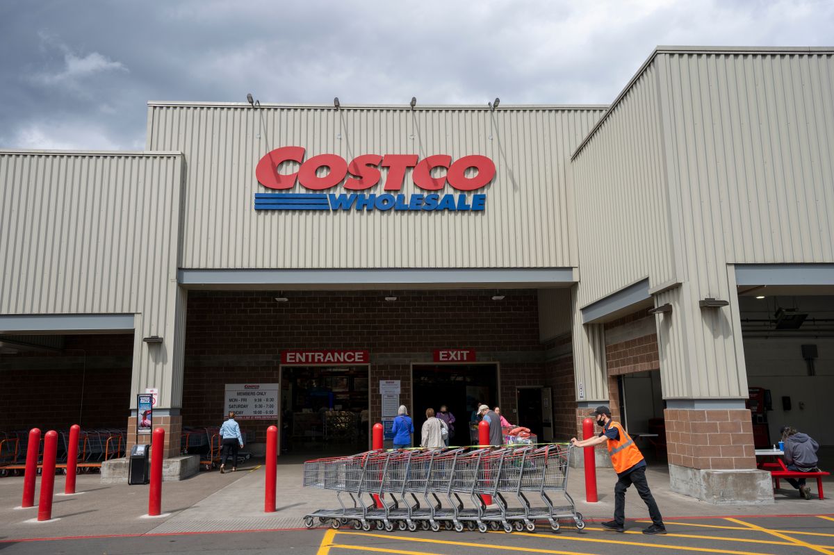 teen-gets-$580-in-debt-at-costco-for-getting-on-exhibition-game