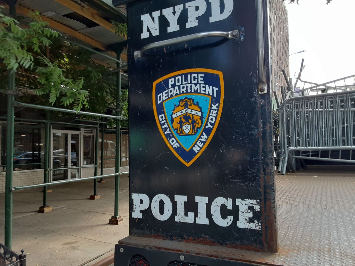 “no-neighborhood-is-safe”-in-new-york-2022:-crime-is-soaring-at-nearly-all-nypd-precincts