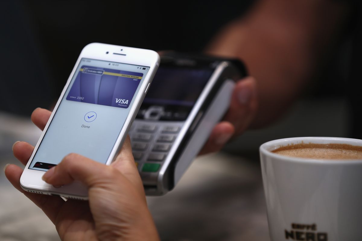 “tap-to-pay”:-apple-will-allow-users-to-pay-in-stores-only-with-their-phone