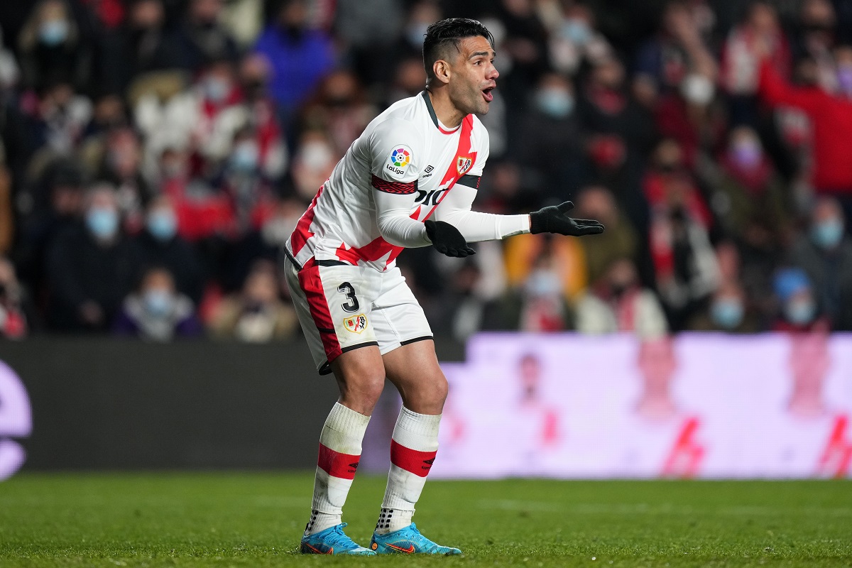 heavy-joke:-falcao's-teammates-at-rayo-congratulated-him-in-a-peculiar-way-[video]