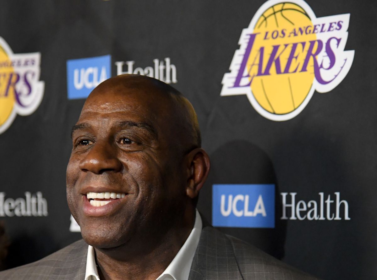 magic-johnson:-there-are-no-words-that-can-describe-how-i-feel