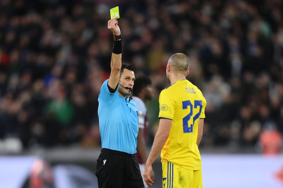 uefa-urged-the-referees-to-put-a-heavy-hand-on-simulations-and-exaggerations-of-the-footballers