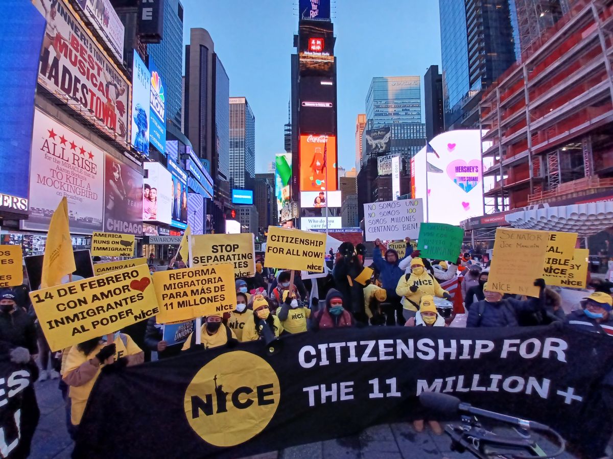 “a-day-without-immigrants”-in-ny-sparked-a-sequence-of-actions-to-demand-a-path-to-citizenship-for-the-undocumented-and-more-protections-for-essential-workers