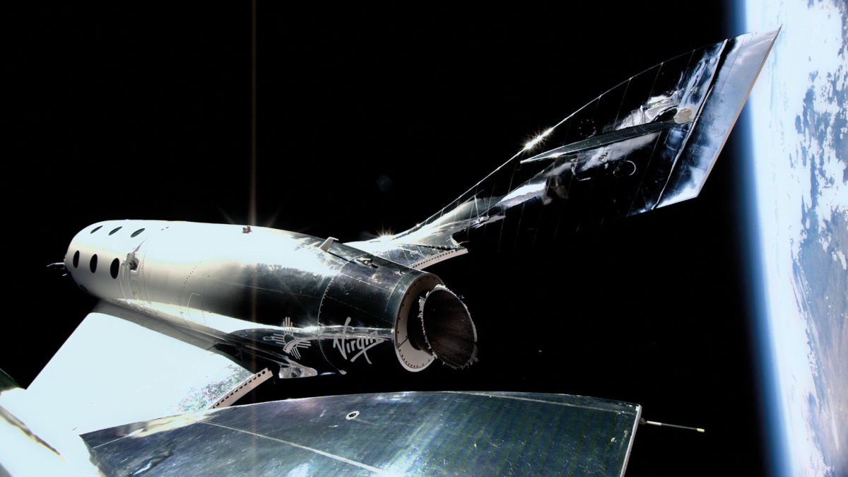 virgin-galactic-will-sell-commercial-tickets-to-go-to-space-for-$450,000