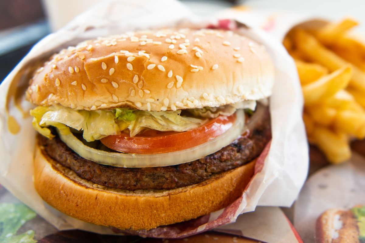 burger-king-removes-the-whopper-from-its-discount-menu-and-will-raise-the-prices-of-its-products-again-this-year