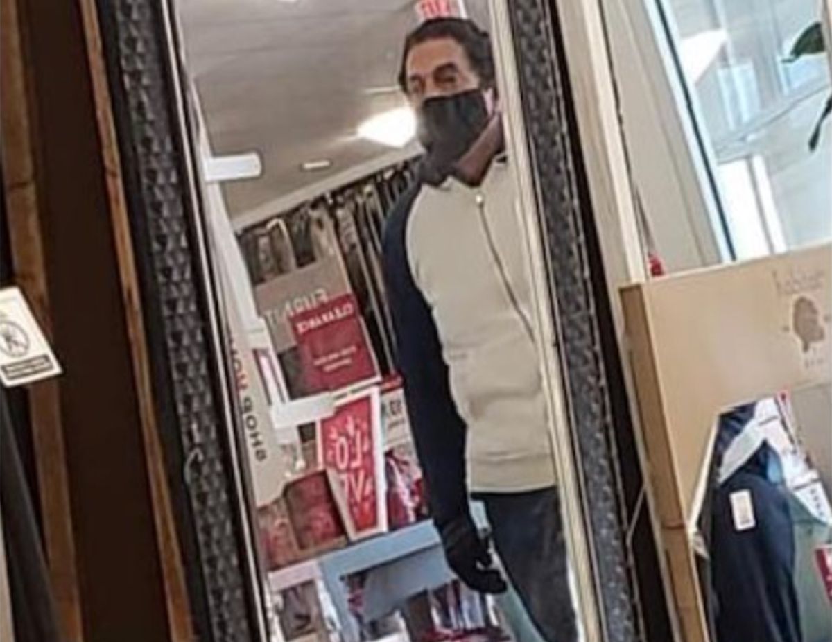 pervert-in-a-new-jersey-supermarket:-harassed-a-woman-and-they-fear-that-there-will-be-more-victims