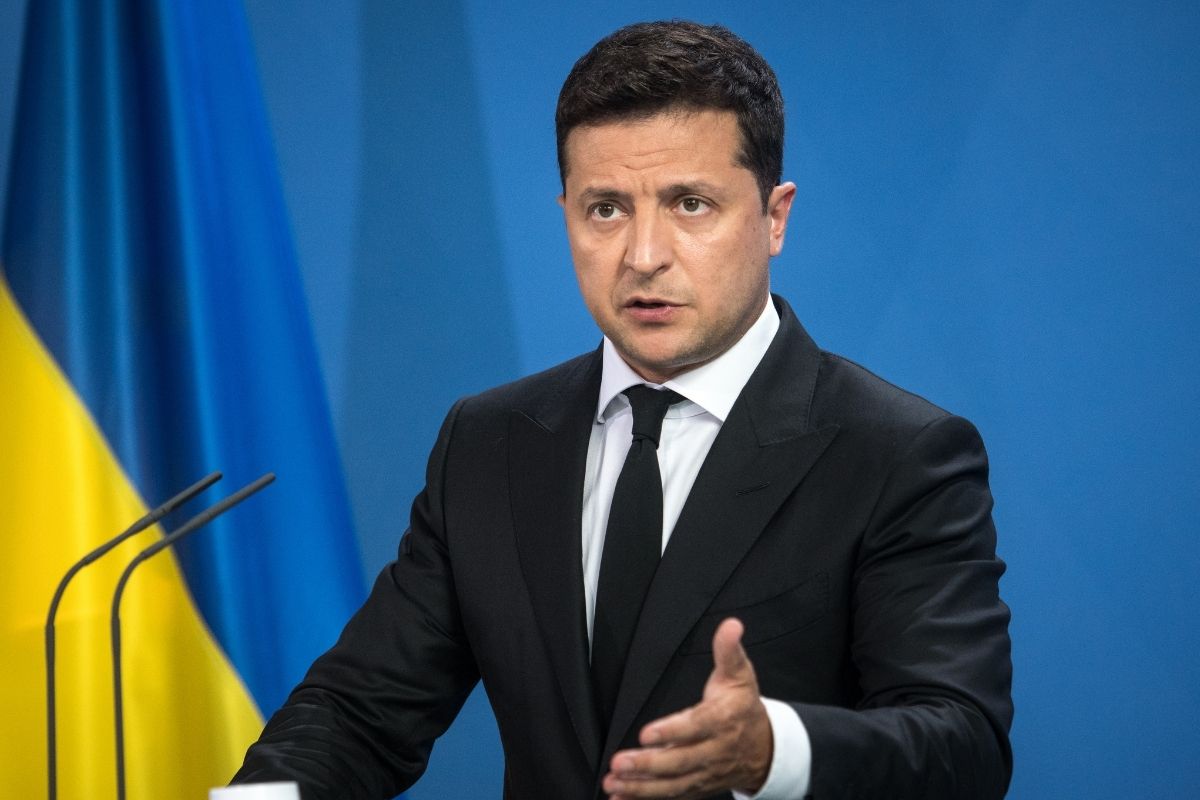 zelensky-asks-putin-to-sit-at-the-negotiating-table