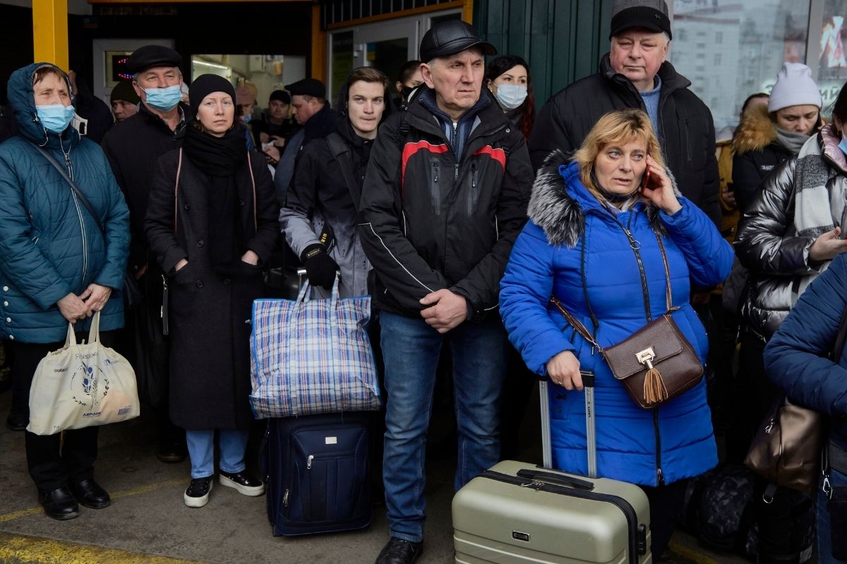 polish-train-station-becomes-a-refuge-for-thousands-of-ukrainians-fleeing-their-country