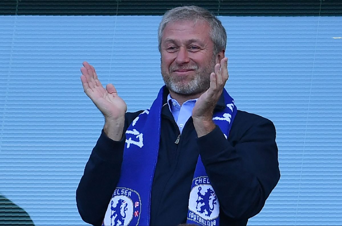 roman-abramovich-relinquishes-control-of-chelsea-after-russia-attack-on-ukraine