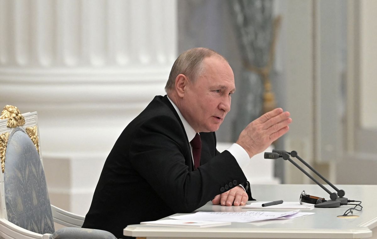 putin-puts-his-nuclear-forces-“on-alert”-and-criticizes-financial-actions-against-russia-for-invading-ukraine