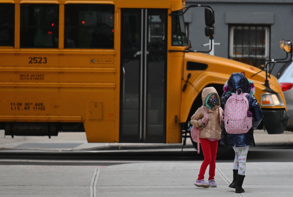 new-york-eliminates-mask-requirement-for-schools-in-the-state