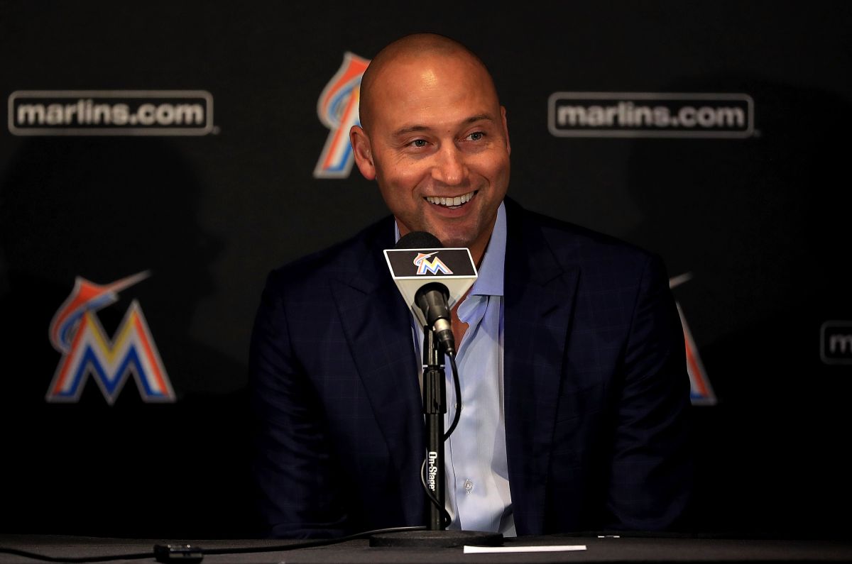 end-of-cycle-in-the-mlb:-derek-jeter-will-not-continue-in-the-miami-marlins