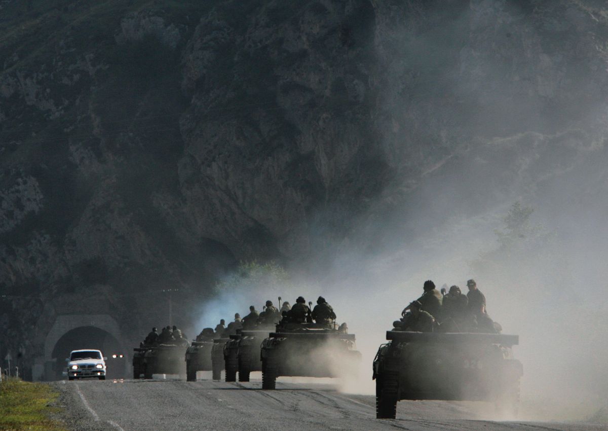 invasion-of-ukraine:-russia-approaches-with-a-huge-tank-convoy-towards-kiev