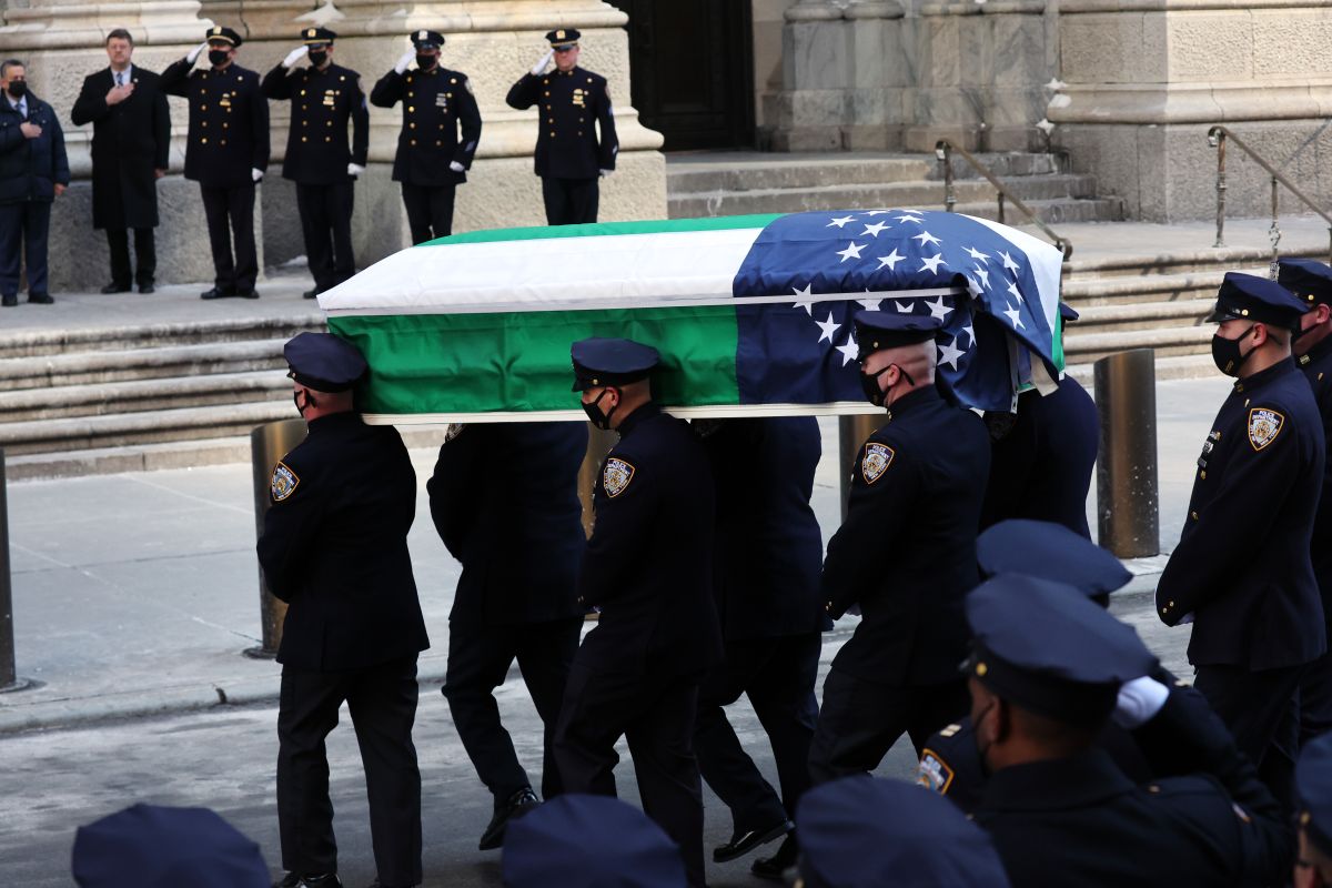 thousands-of-uniformed-and-new-yorkers-come-together-to-fire-wilbert-mora,-the-second-dominican-police-officer-killed-in-harlem