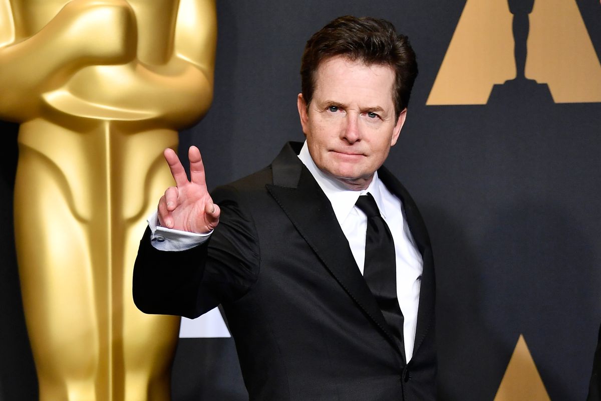 michael-j.-fox-reveals-that-he-had-to-learn-to-walk-again-after-undergoing-an-operation-that-nobody-dared-to-do