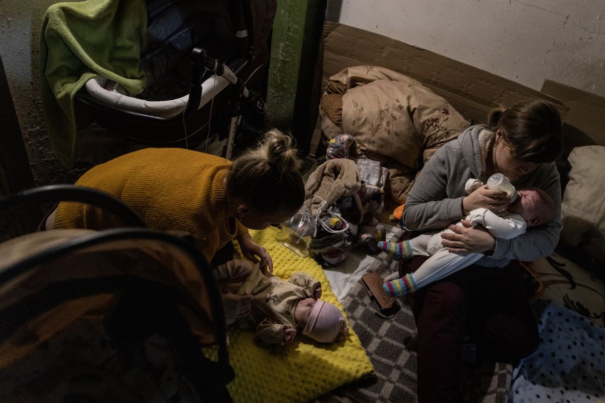 newborn-twins-in-ukraine-sheltered-in-basement-amid-russian-airstrikes