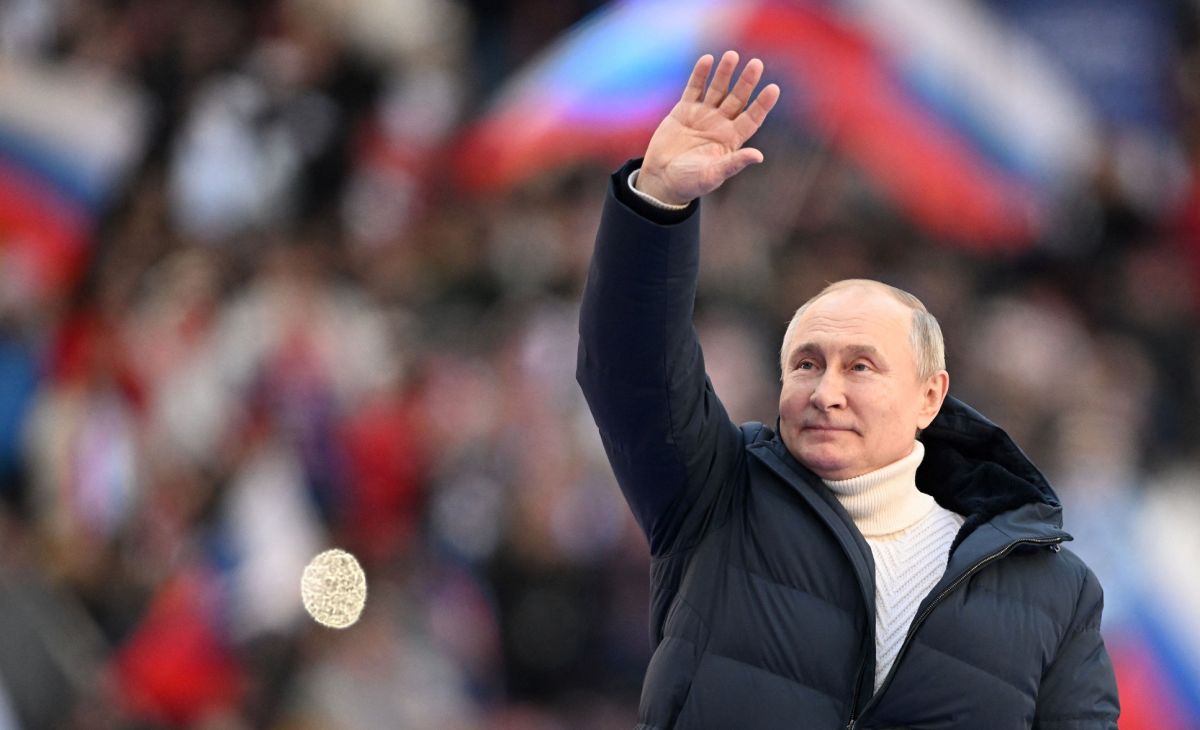 putin's-popularity-soars-in-russia-after-ukraine-invasion-and-economic-sanctions