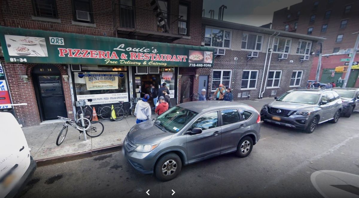 “there-is-no-law-in-new-york,-people-have-to-protect-themselves”:-immigrant-father-and-son-stabbed-in-their-pizzeria-preventing-an-older-woman-from-being-robbed