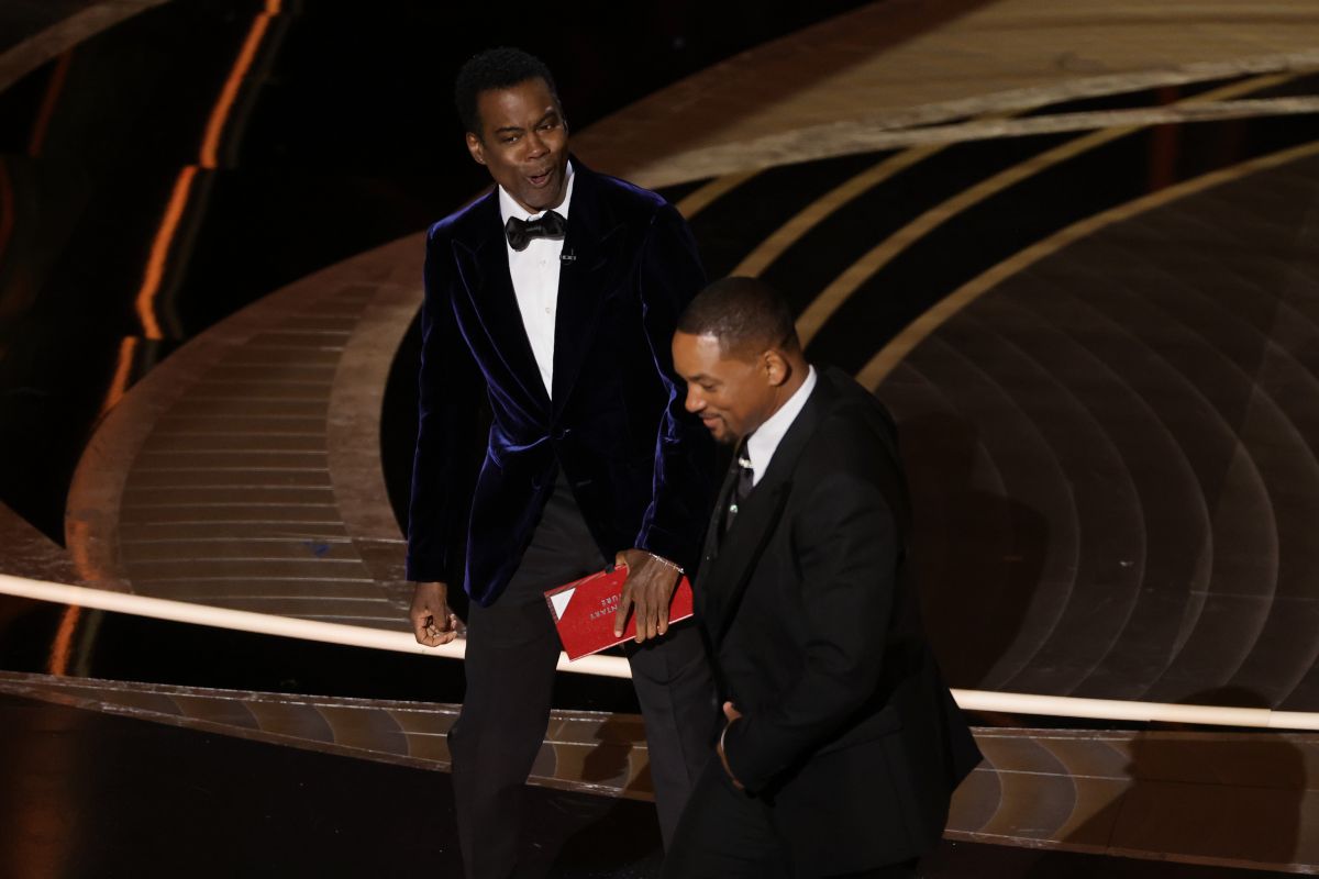 oscars-producer-says-police-were-going-to-arrest-will-smith-after-slapping-chris-rock