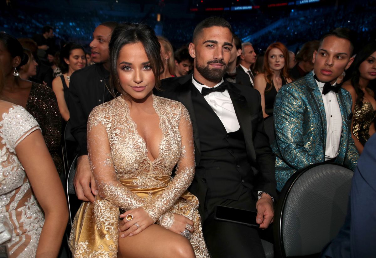 the-video-of-becky-g-dancing-salsa-in-a-tiny-outfit-with-her-boyfriend-sebastian-lletget