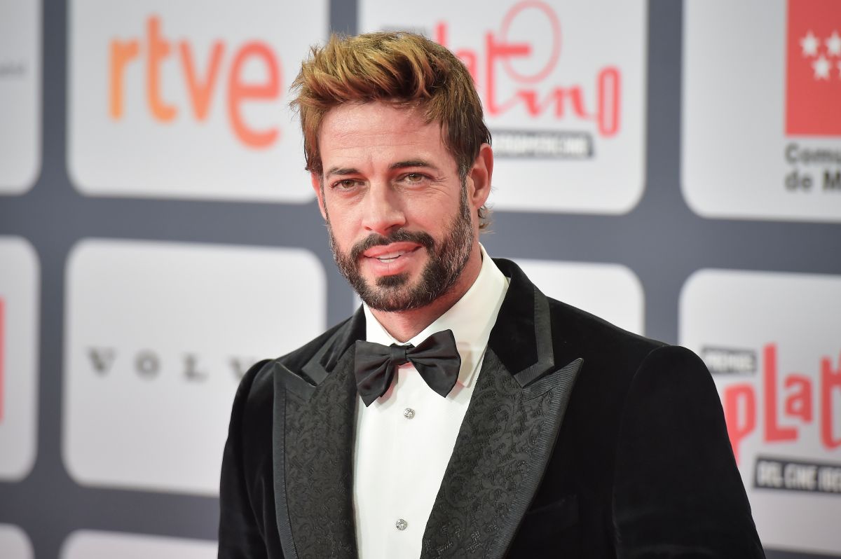 william-levy-undergoes-aesthetic-treatments-and-without-any-shame-shares-a-photo-with-his-doctors