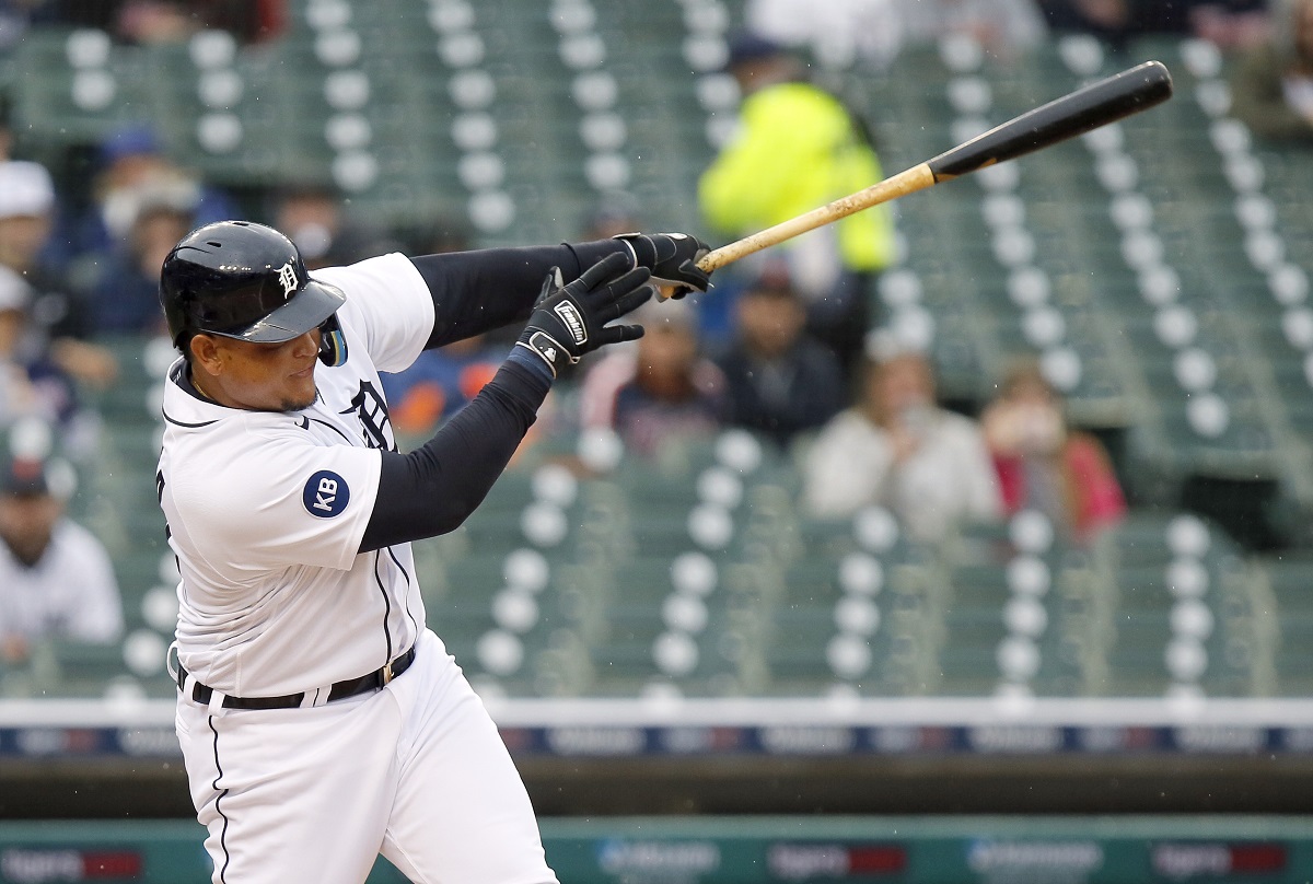 detroit-tigers-fan-booed-aaron-boone-and-miguel-cabrera-called-for-calm