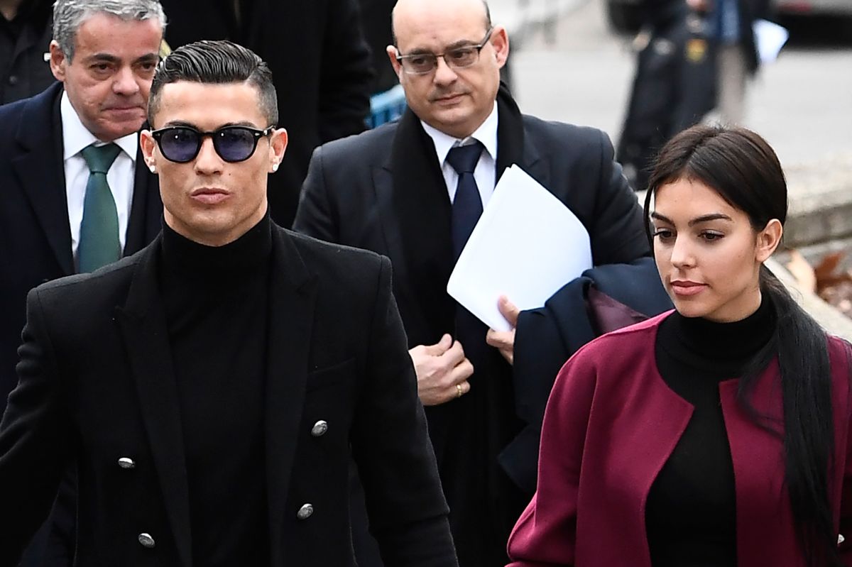 with-cradles-and-rocking-chairs:-this-was-the-room-that-cristiano-and-georgina-had-prepared-to-receive-their-twins-(video)