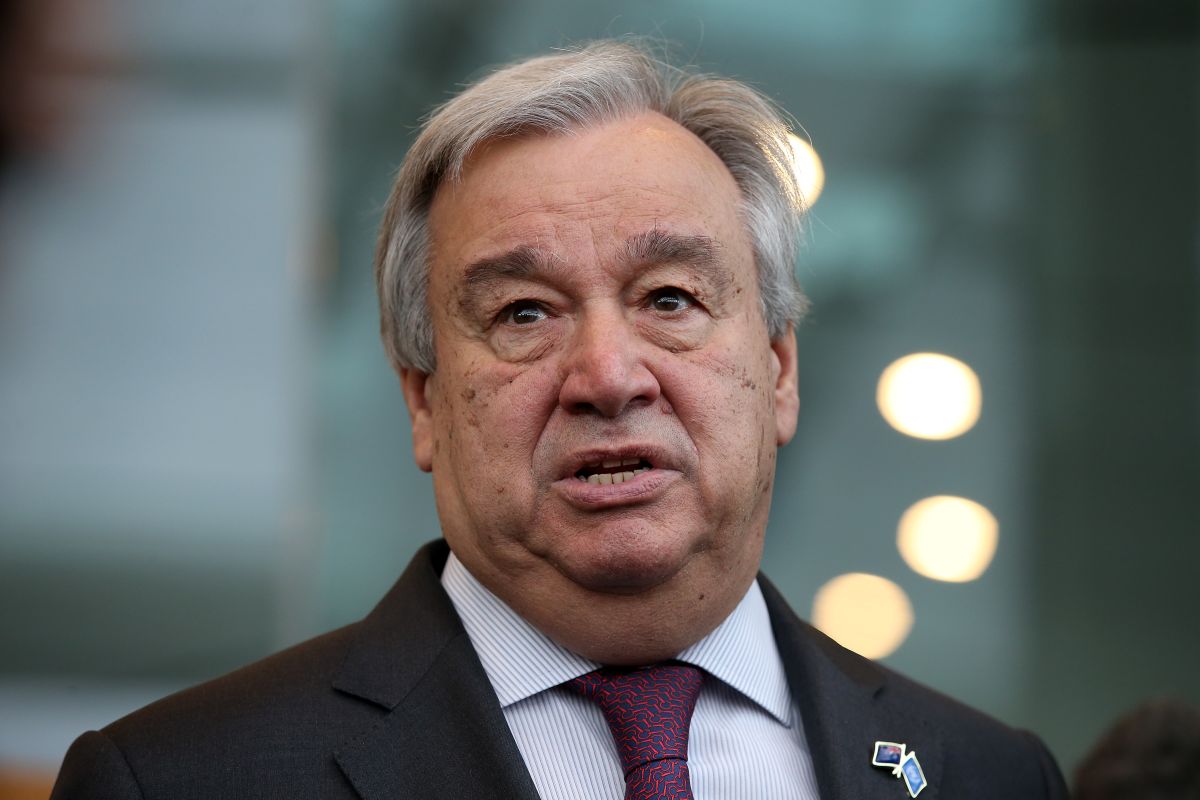 russian-troops-launch-missiles-against-kyiv-during-the-visit-of-the-un-secretary-general