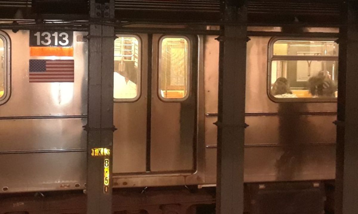 two-dead-run-over-by-the-same-train:-violence-does-not-stop-in-the-new-york-subway