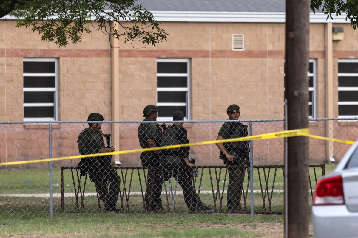 justice-department-to-investigate-delayed-police-action-in-texas-massacre