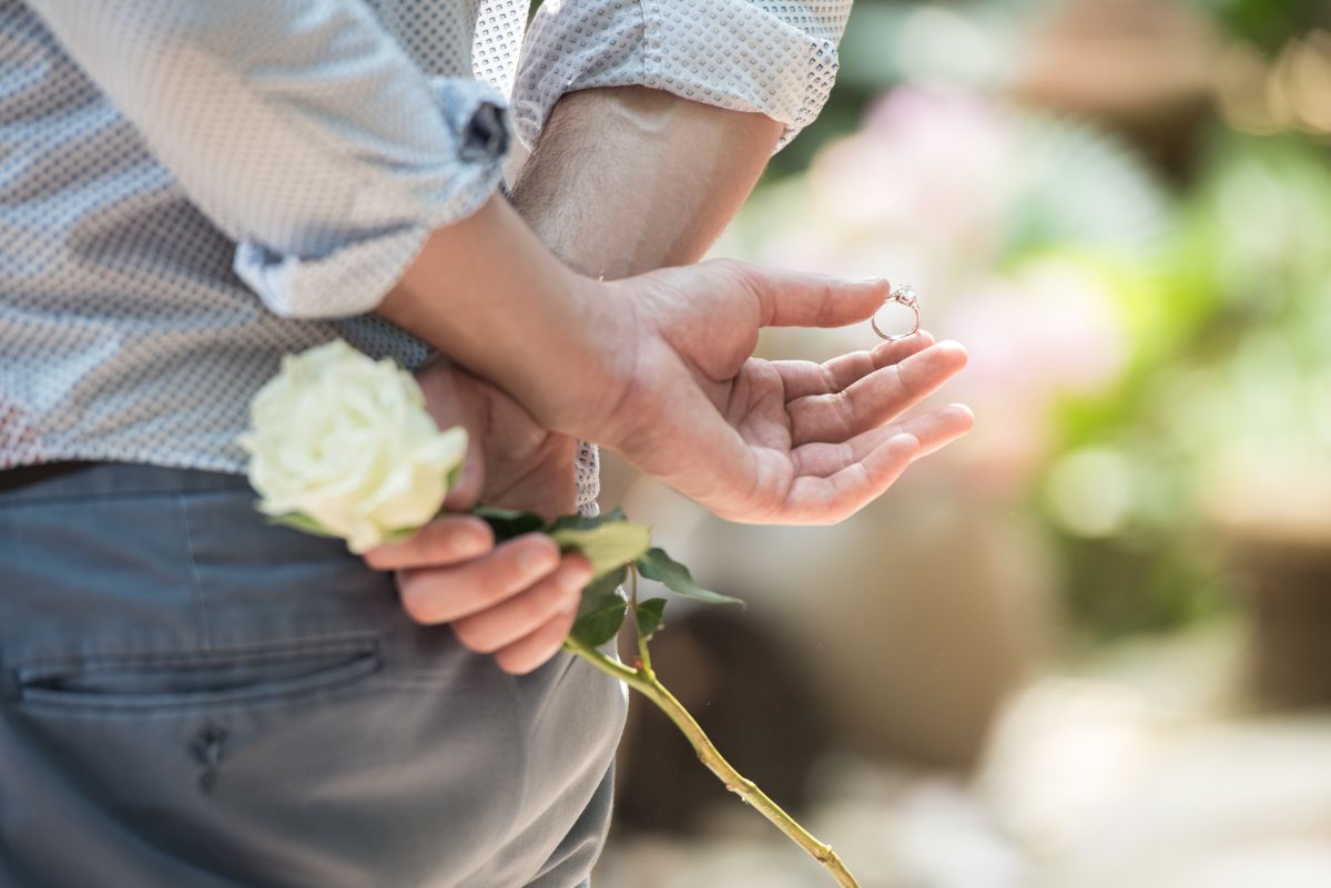 19-year-old-causes-a-stir-on-tiktok-after-proposing-to-his-76-year-old-girlfriend