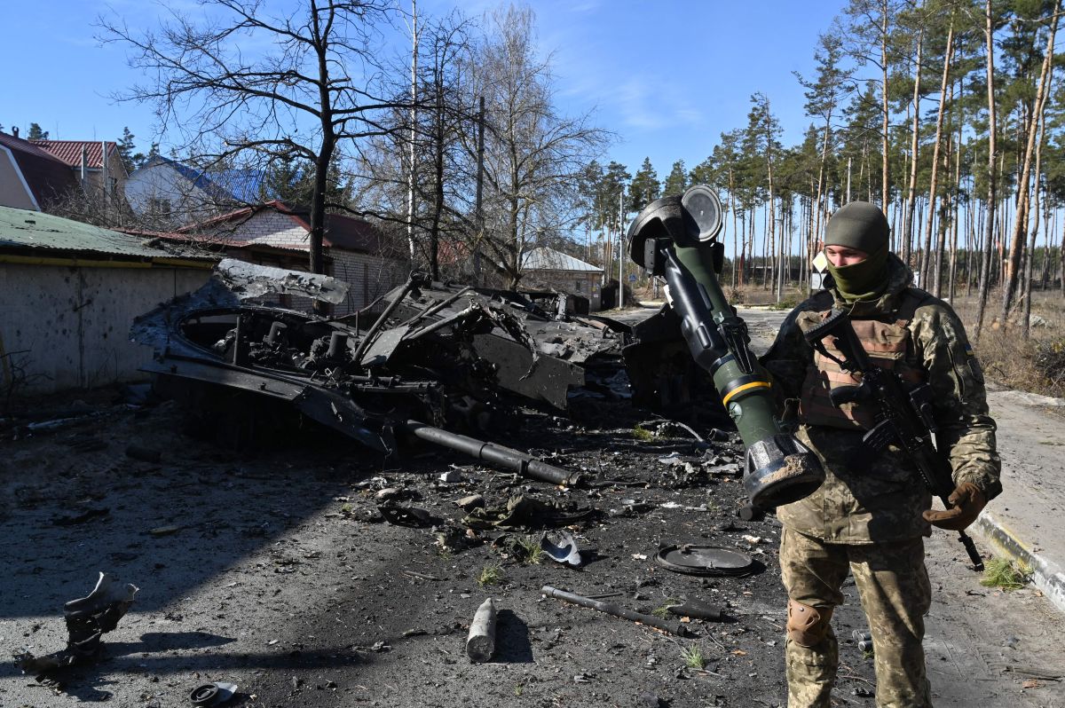 french-journalist-dies-after-being-hit-by-russian-shells-in-ukraine