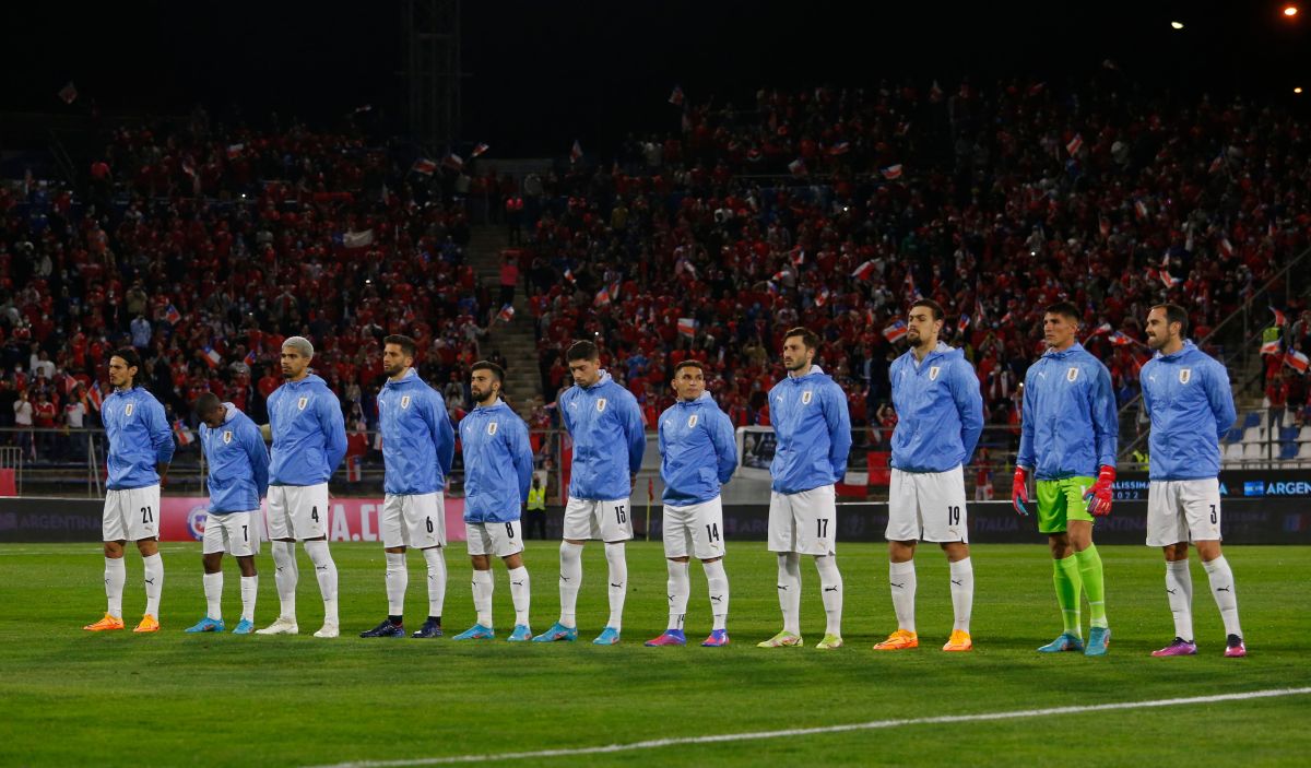 retro-mode:-this-is-the-shirt-that-uruguay-will-wear-in-the-qatar-2022-world-cup