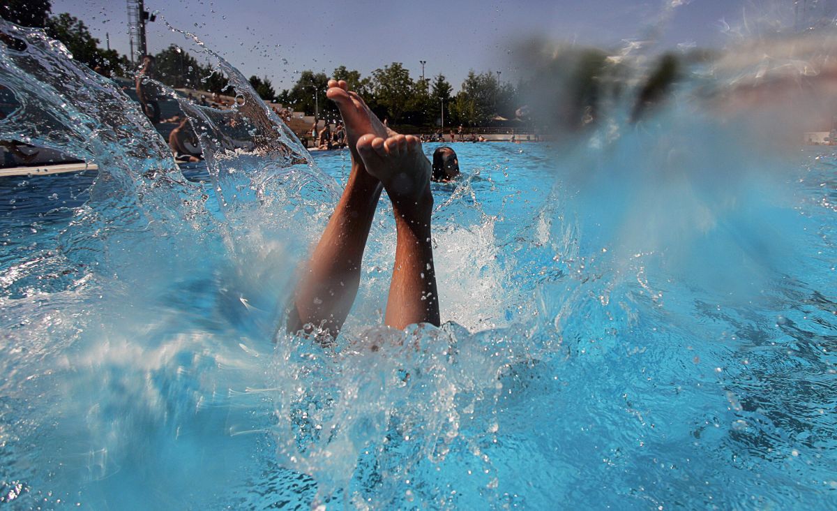 video:-kansas-father-and-daughter-save-4-year-old-boy-with-autism-who-nearly-drowned-in-swimming-pool