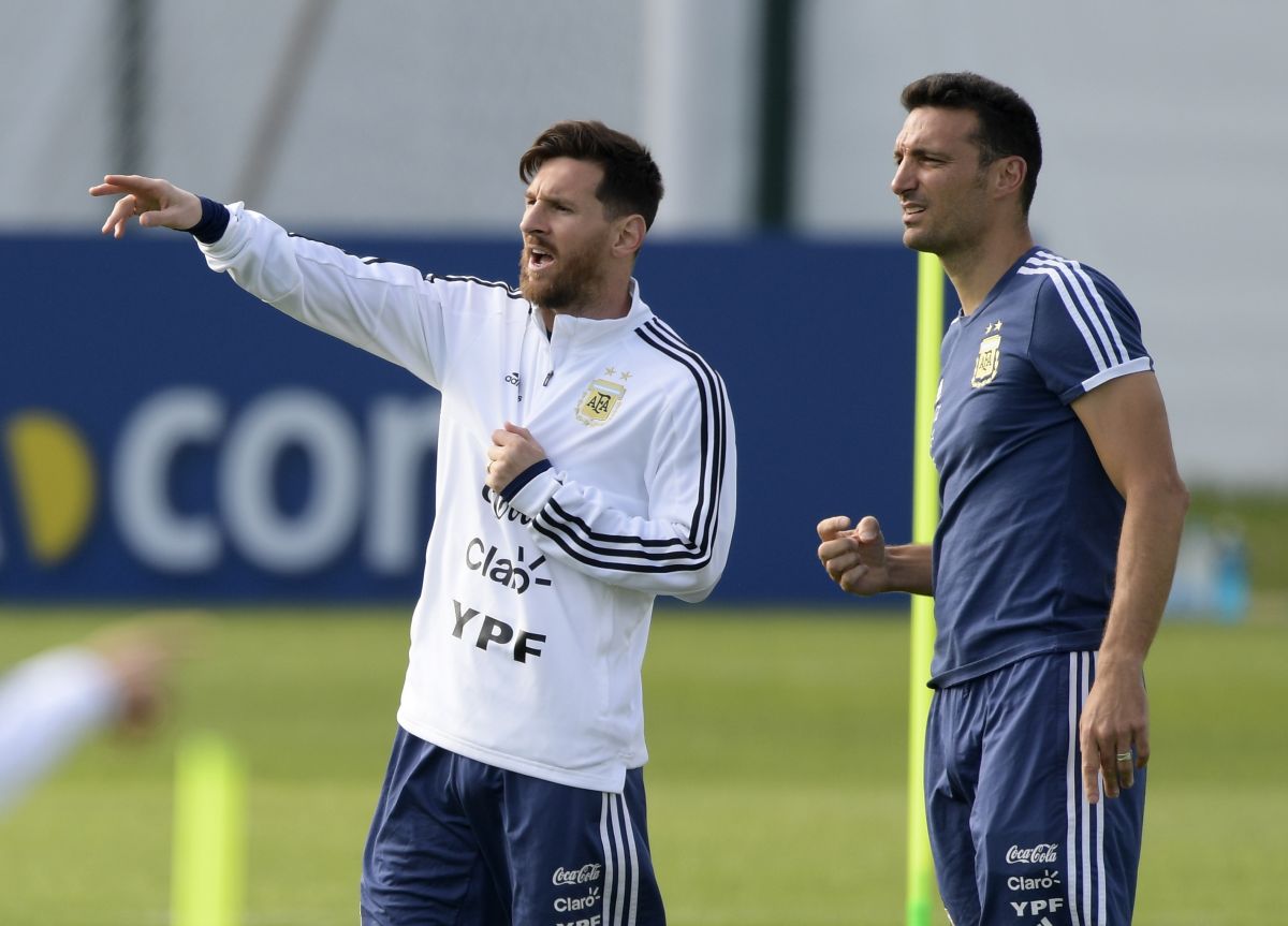 “messi-is-a-much-better-player-now-than-before”:-lionel-scaloni-surprises-with-his-opinion-on-the-albiceleste-captain-[video]