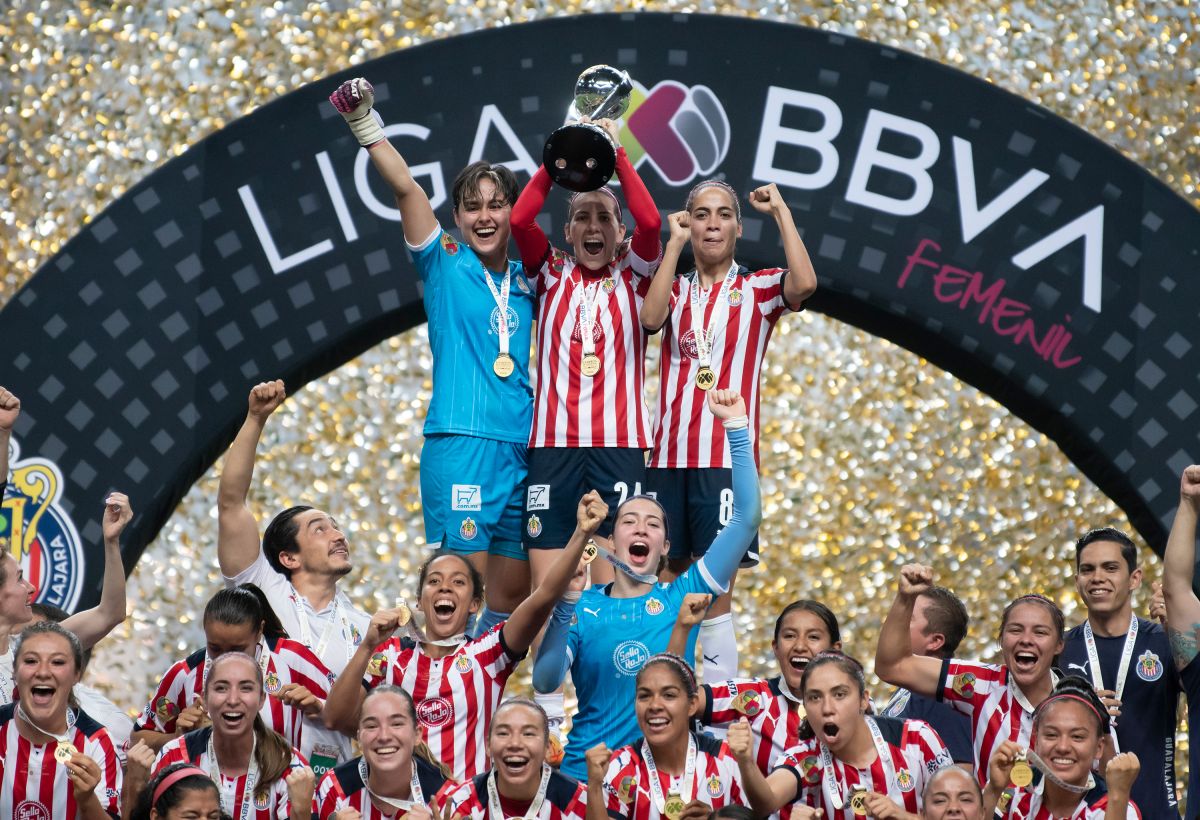 chivas-won-the-women's-league-mx-champion-of-champions-trophy-against-rayadas-de-monterrey-[video]