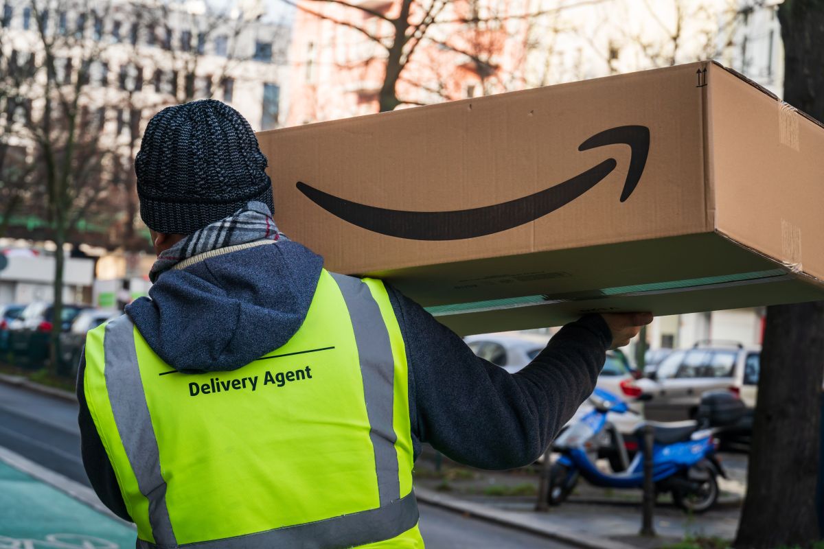 amazon-tests-that-drivers-use-their-personal-vehicles-for-deliveries