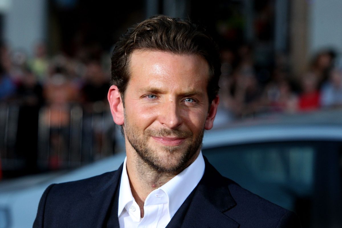 bradley-cooper-plays-leonard-bernstein-in-a-netflix-film-and-fans-are-surprised-after-looking-“aged”